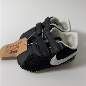 Nike Black & White Infant Hook-and-Loop Trainer Shoes